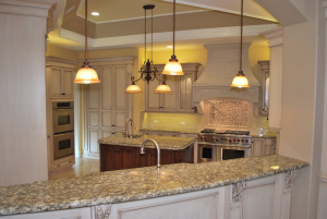 Kitchen with Bartop